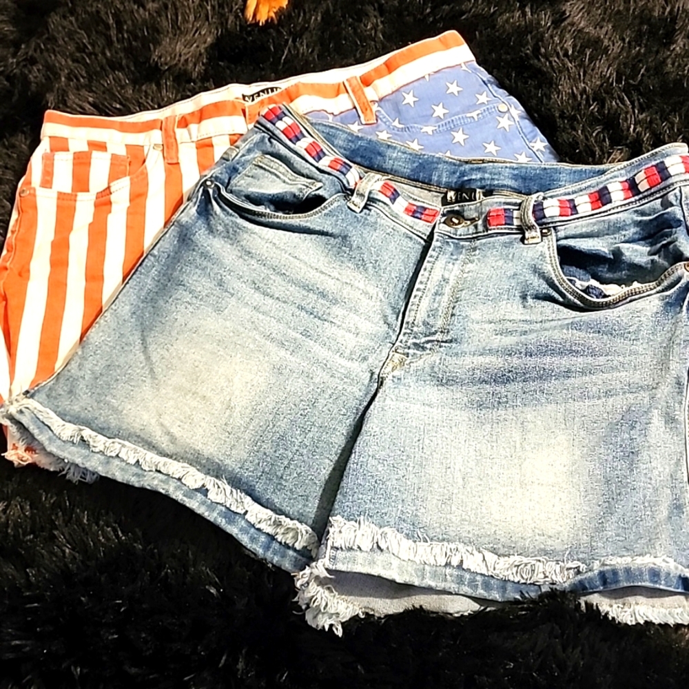 VENUS 2 pr patriotic shorts. Both like new!